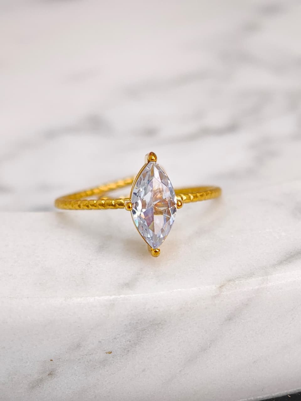 Anillo Finito