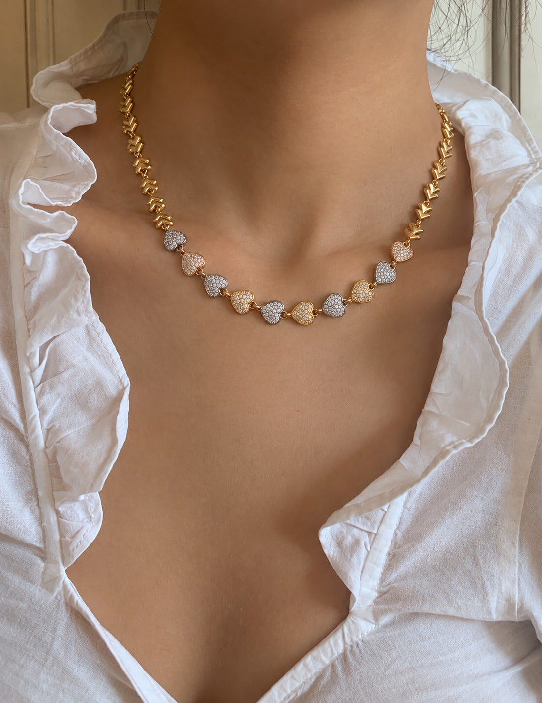 Collar de Corazones Brillosos