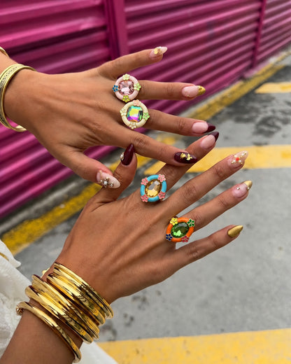 Anillos Tendencia de Piedra y Florecitas