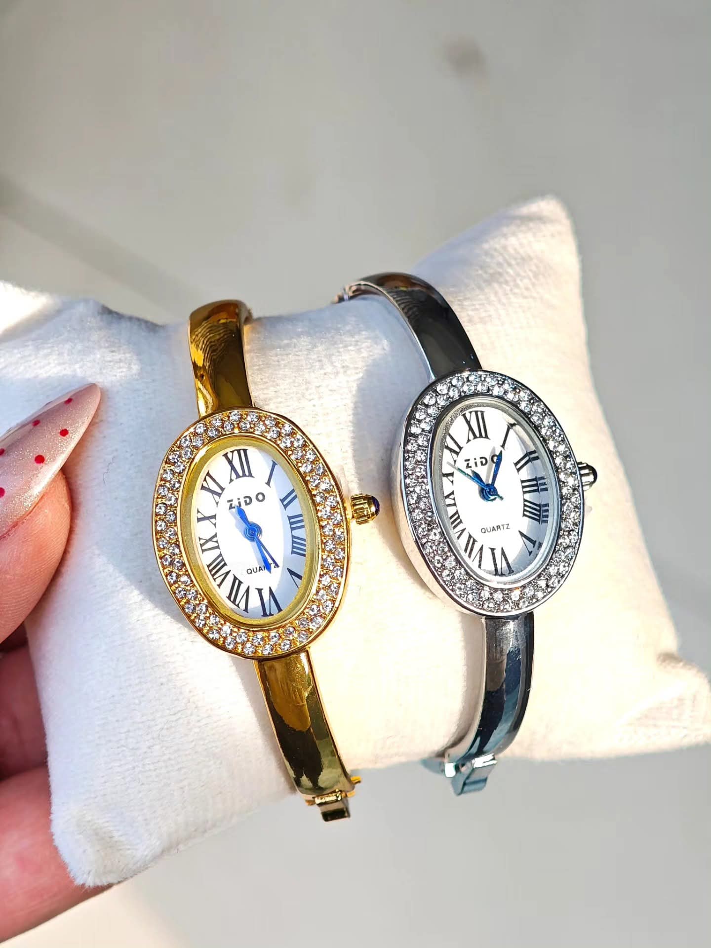 Reloj Dupe Cartier Baignoire con Zirconias