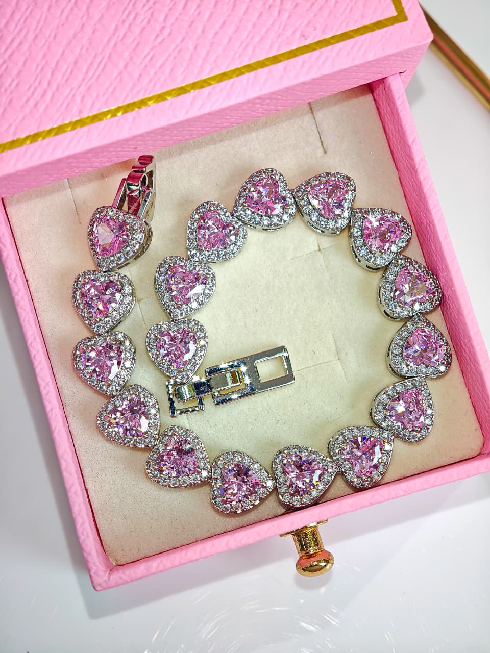 Pulsera de Corazones Rosas