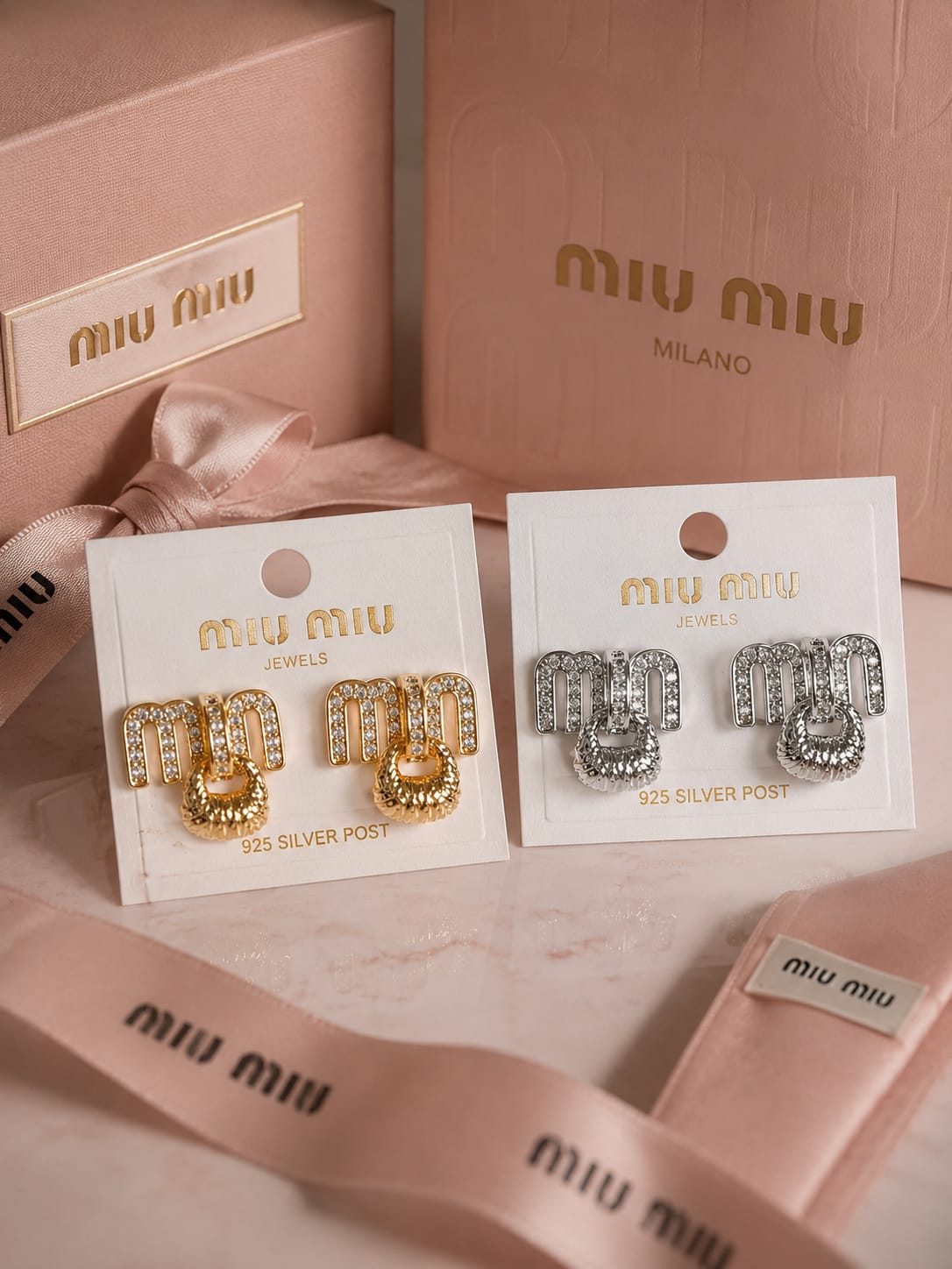 Aretes Miu Miu