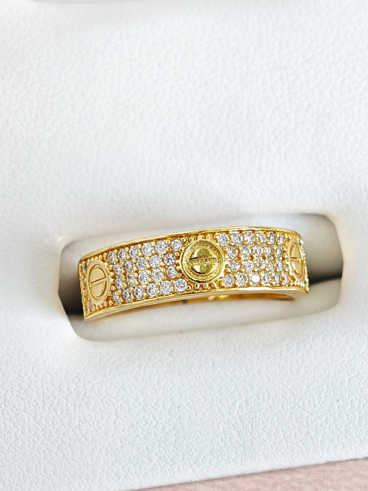 Anillo Cartier Lleno de Zirconias