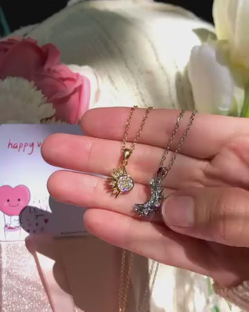 Duo de Collar Sol y Luna